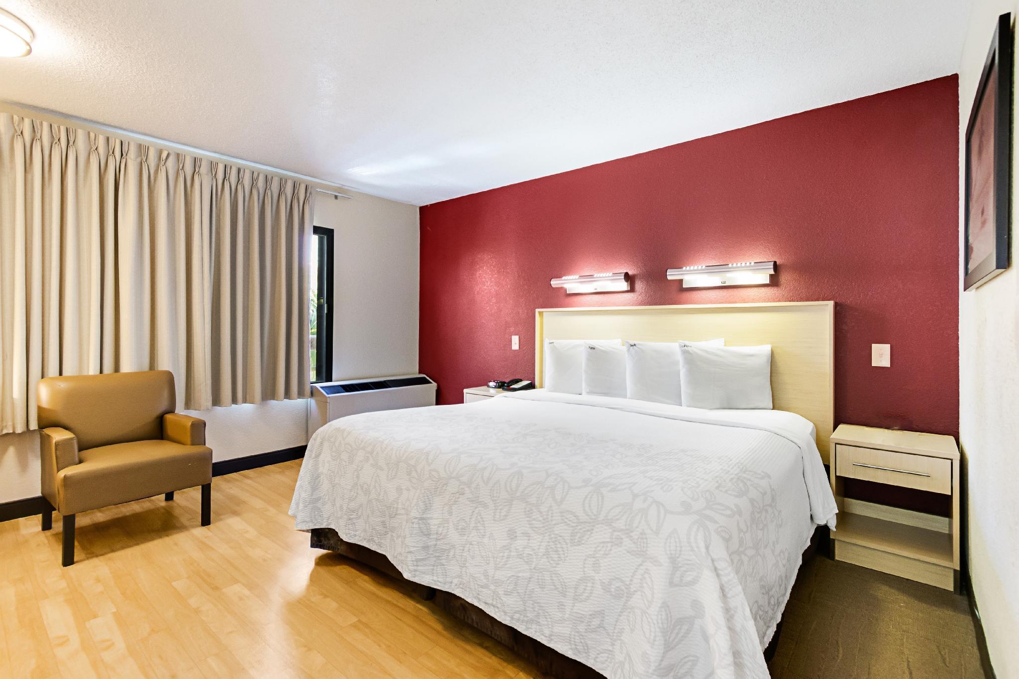 Red Roof Inn Plus+ Уест Палм Бийч Екстериор снимка