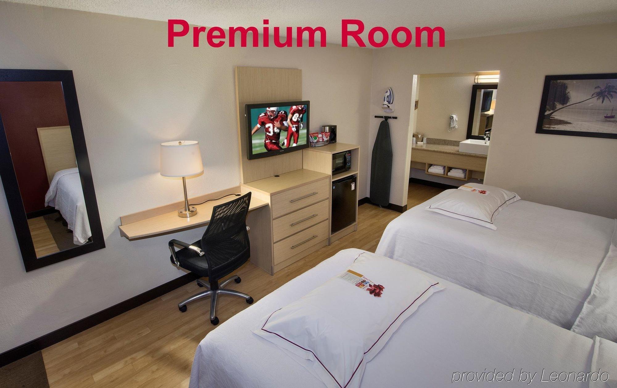 Red Roof Inn Plus+ Уест Палм Бийч Екстериор снимка