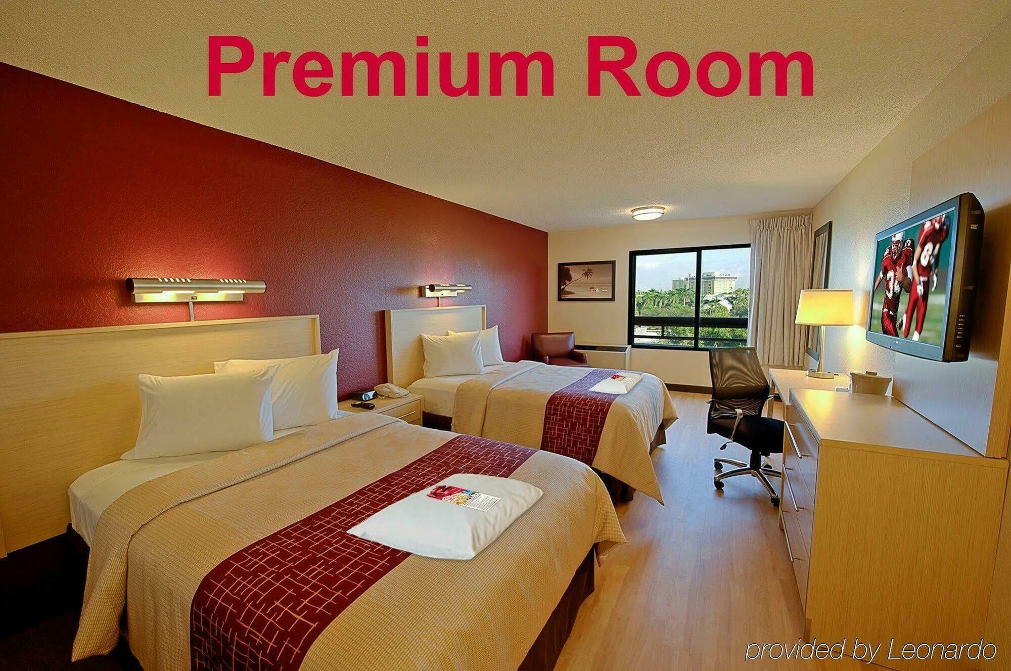 Red Roof Inn Plus+ Уест Палм Бийч Екстериор снимка